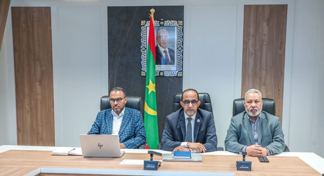 وزارة الصحة تنظم اجتماعا تشاوريا مع شركاء قطاع الصيدلة وتنظيمه