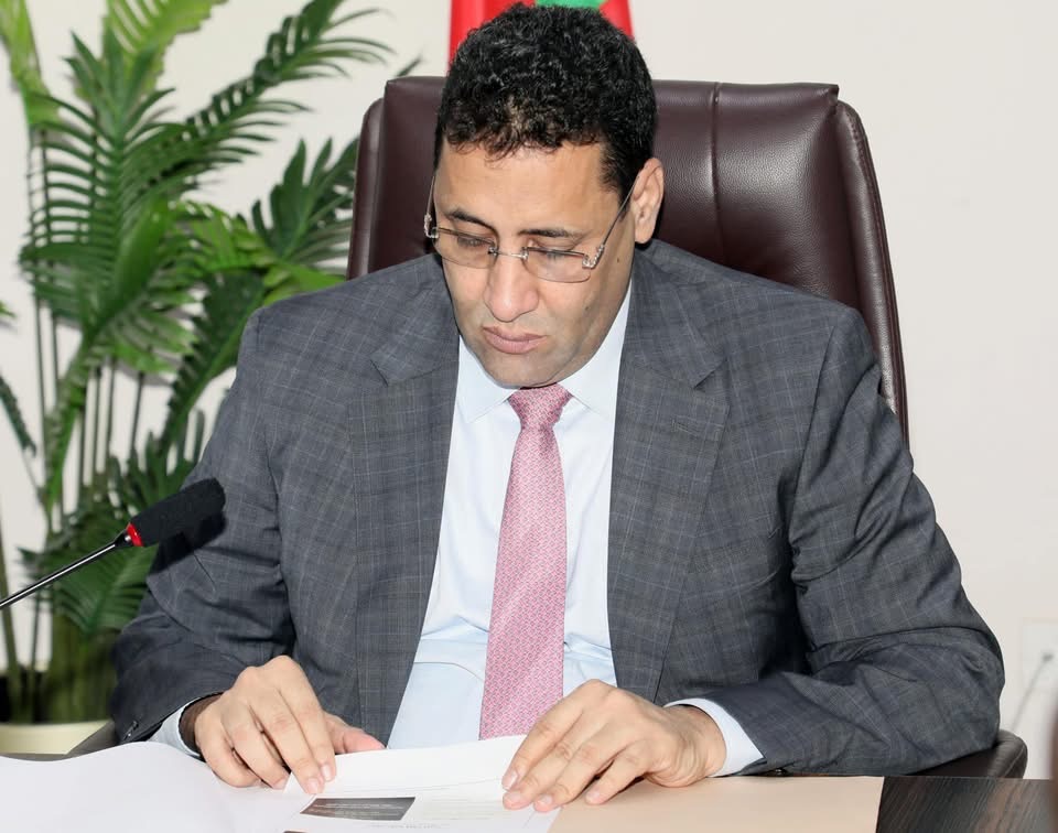 اجتماعا وزاريا حول مشروع قانون الصناعة التقليدية.