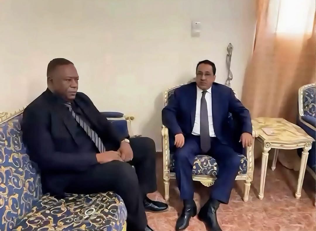 رئيس الوطنية لحقوق الإنسان يؤدي زيارة للأشخاص الذين يحقق معهم في ملف الإبتزاز (بيان)