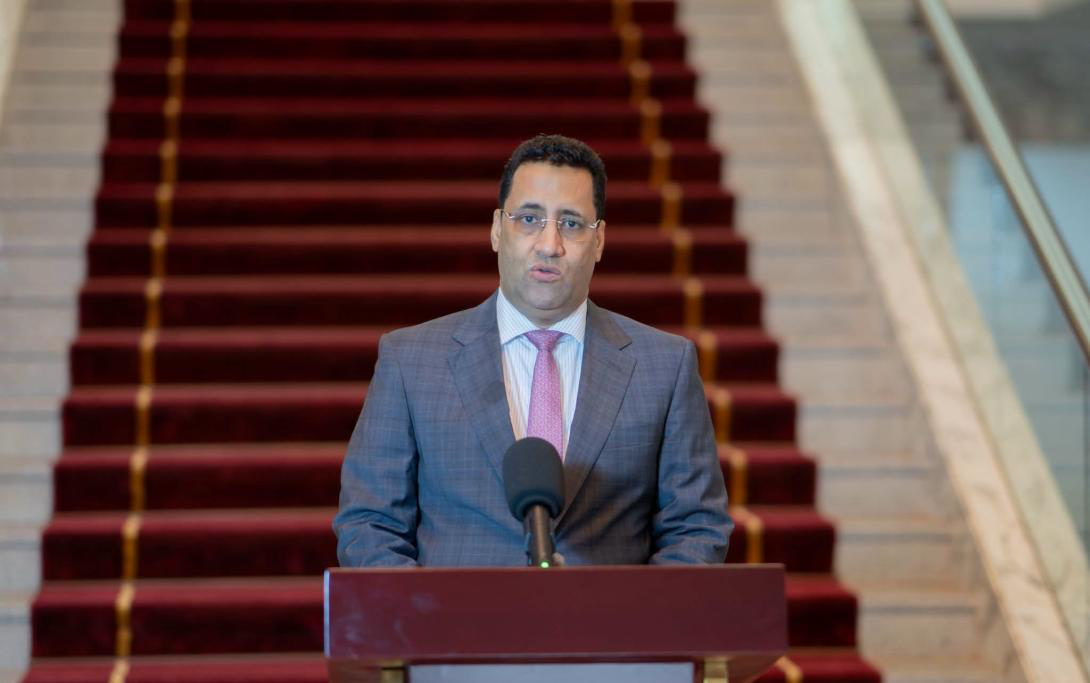 الوزير الاول رئيس الجمهورية حدد أولويات الحكومة الجديدة، بأن تتوفر على الكفاءة السياسية والفنية