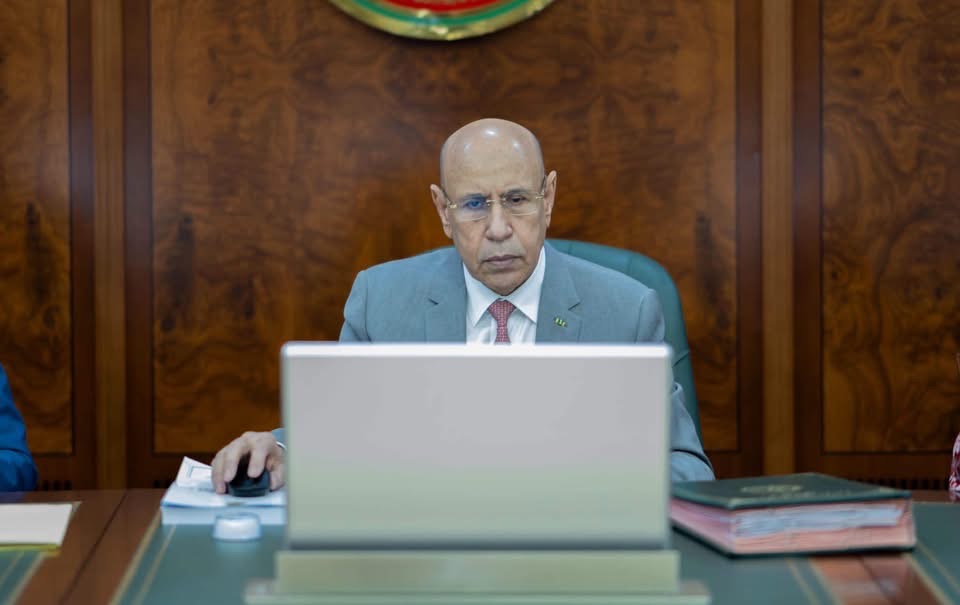الحكومة سيتم تشكيل لجنة تشرف على إنشاء مؤسسات تصنيع للأدوية محليا